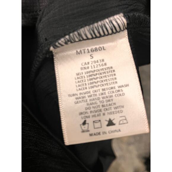 MISS ME Blouse Black Lacy, Long Sleeve, Keyhole, Goth, Semi-Sheer, Grunge - Picture 9 of 9